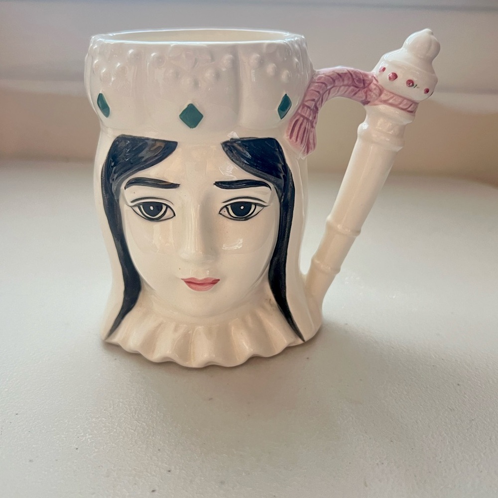 Vintage White Queen of Diamonds Mug - UCGC JAPAN